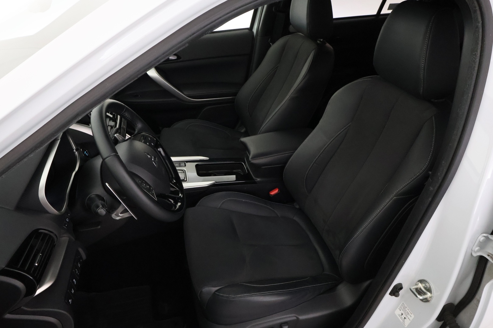 MITSUBISHI Eclipse Cross 2021