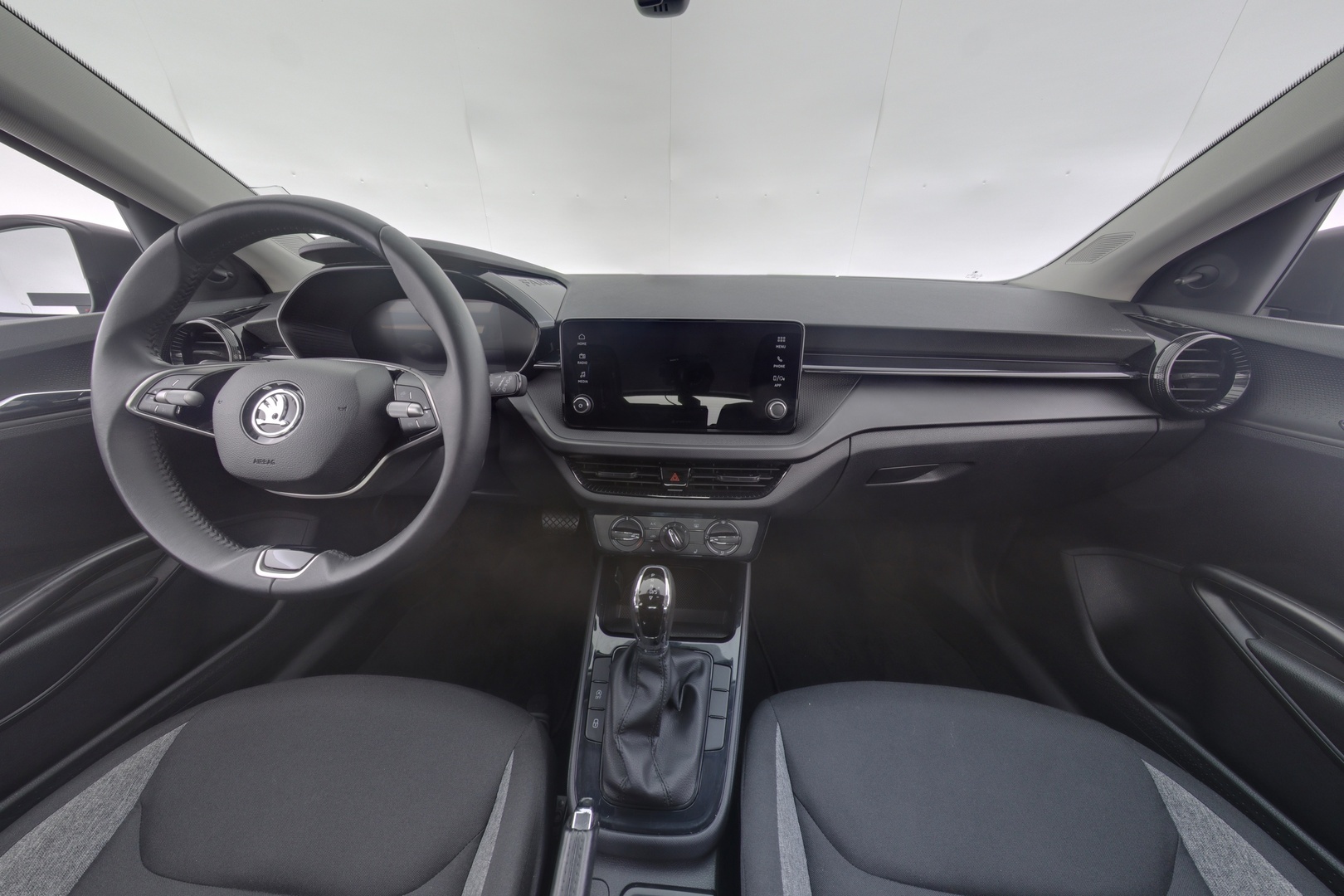SKODA Fabia 2024