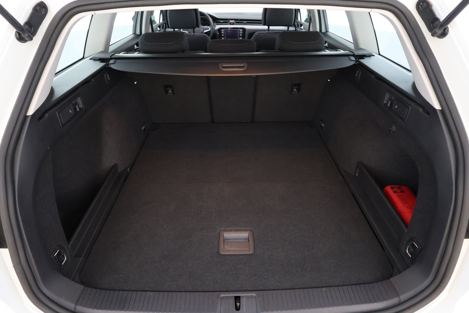 VOLKSWAGEN Passat 2022