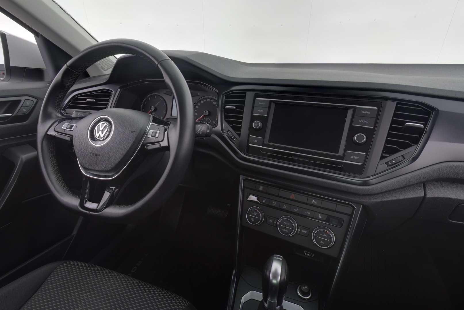 VOLKSWAGEN T-Roc 2019