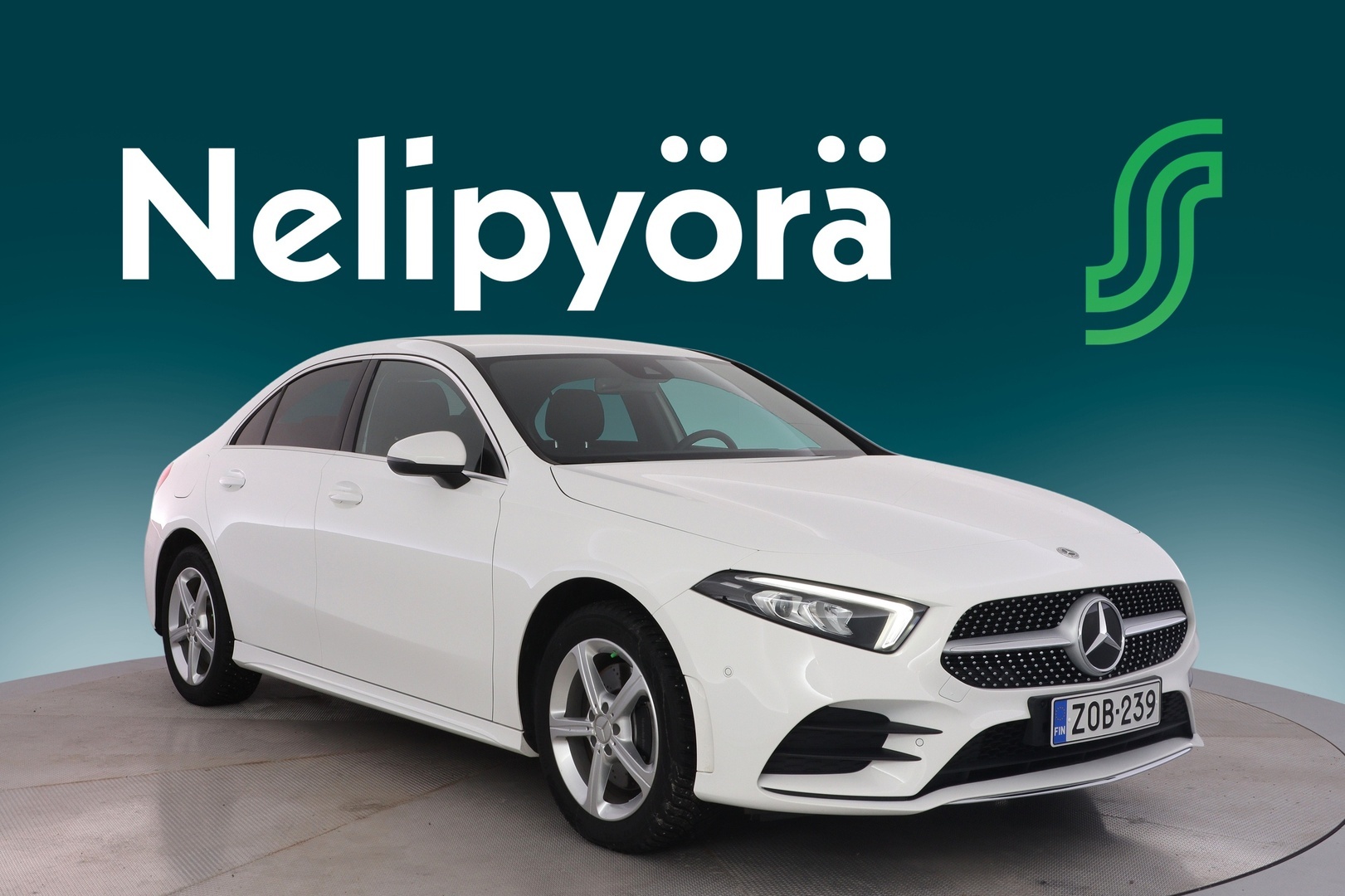 MERCEDES-BENZ A 2022