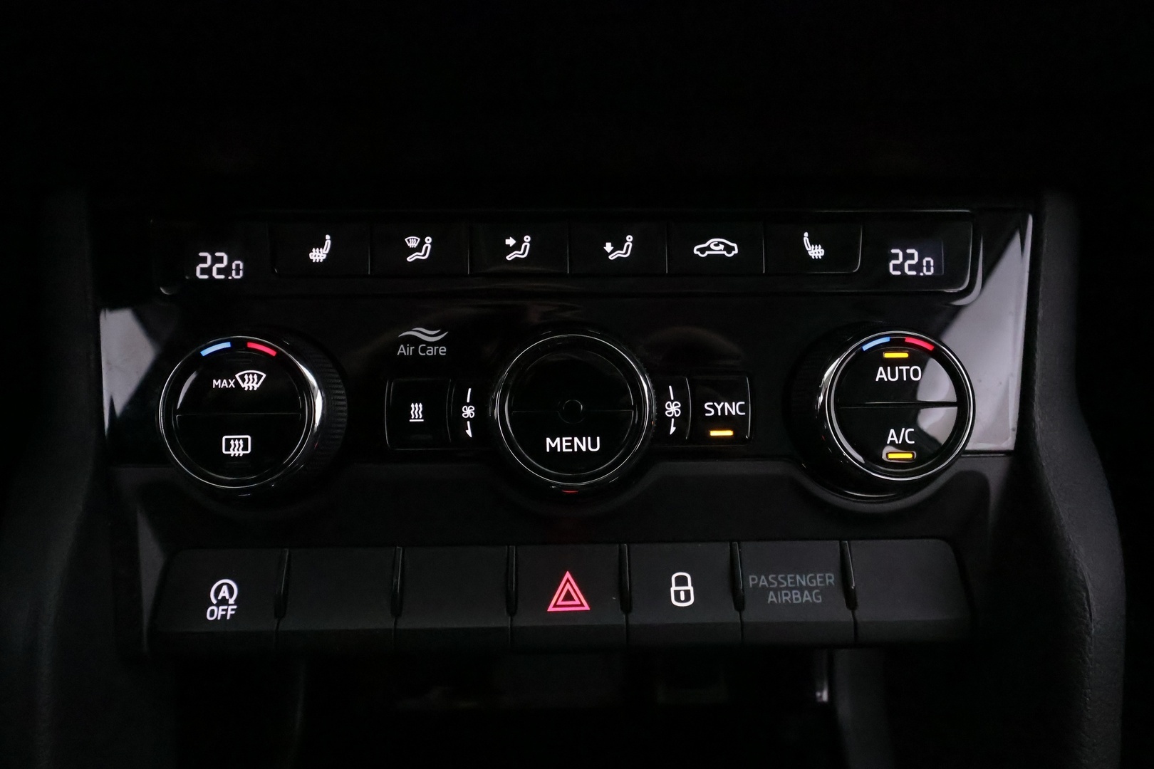 SKODA Karoq 2023