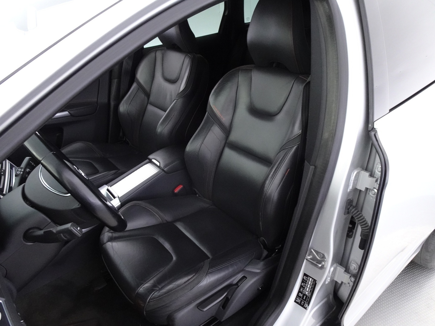 VOLVO XC60 12