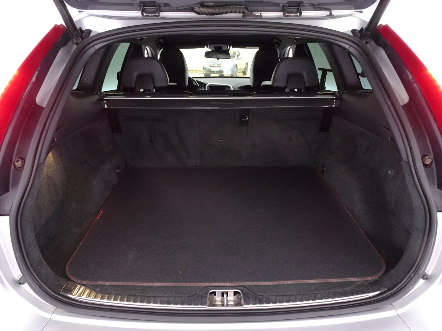 VOLVO XC60 14