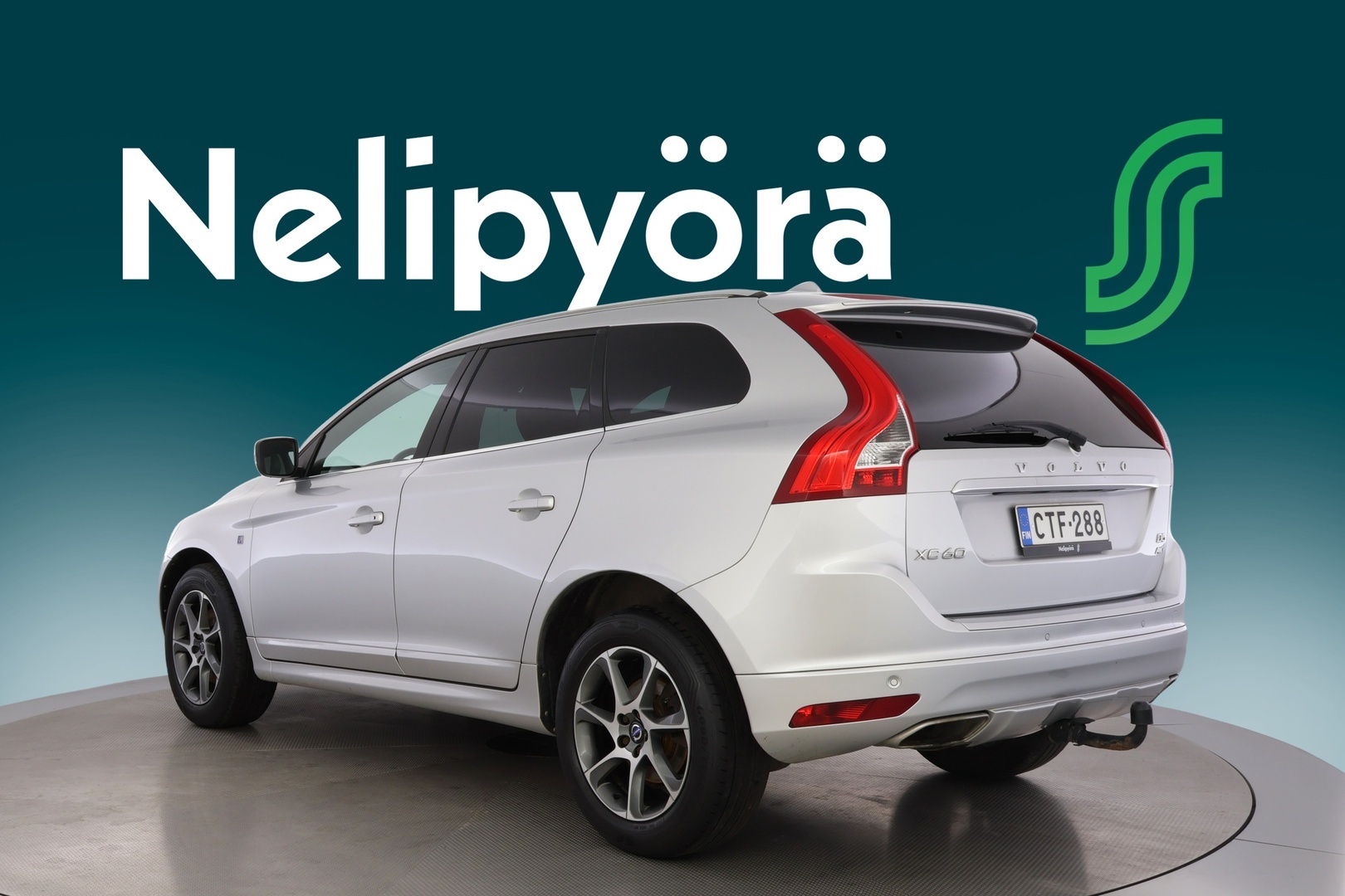 VOLVO XC60 8