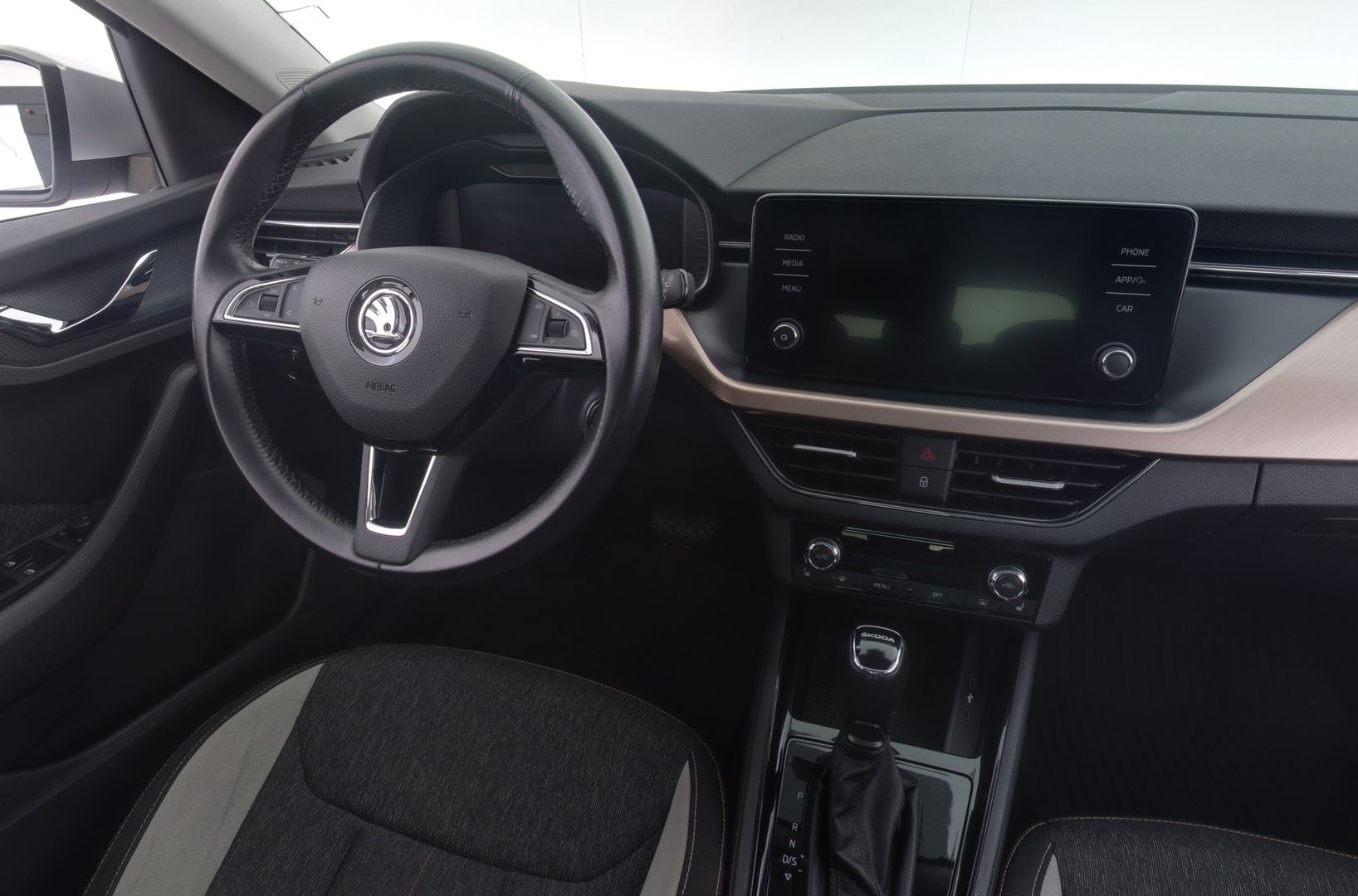 SKODA Scala 11