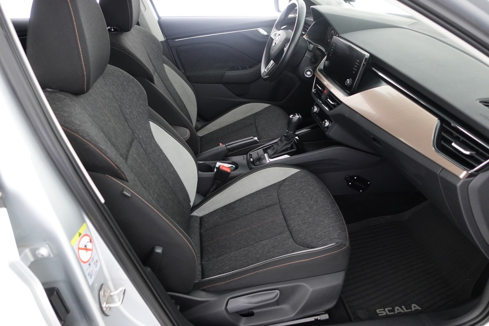 SKODA Scala 16