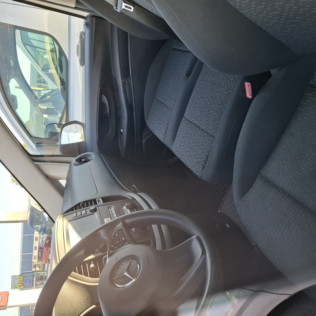MERCEDES-BENZ Vito 2