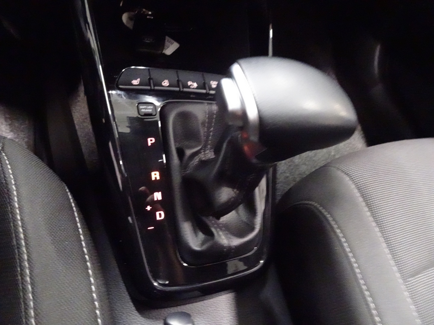 KIA Rio 12