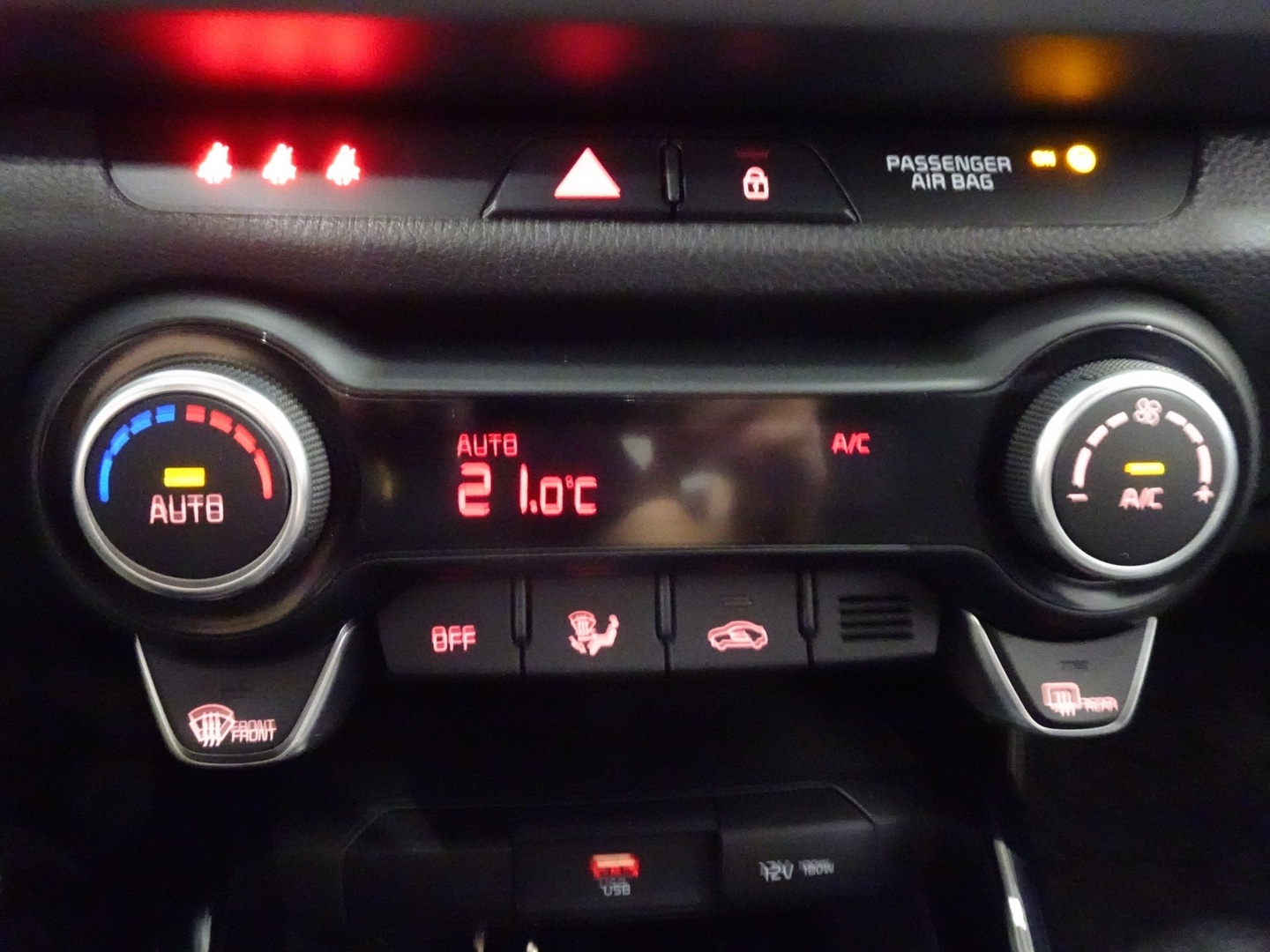 KIA Rio 13