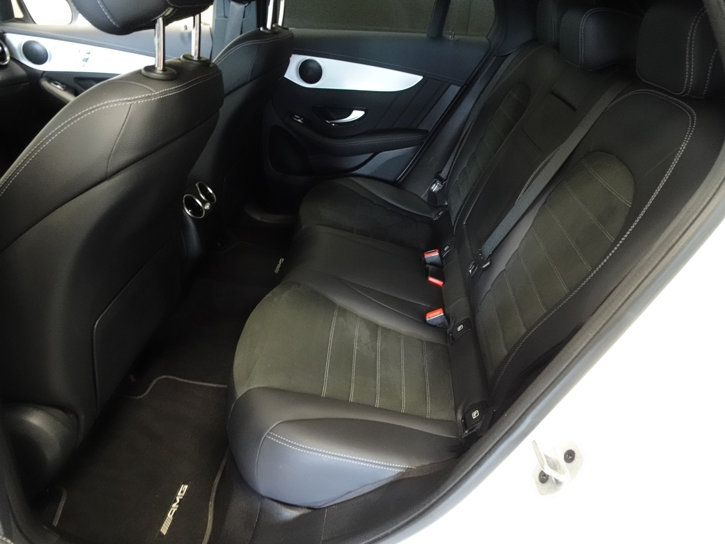 MERCEDES-BENZ GLC 2022
