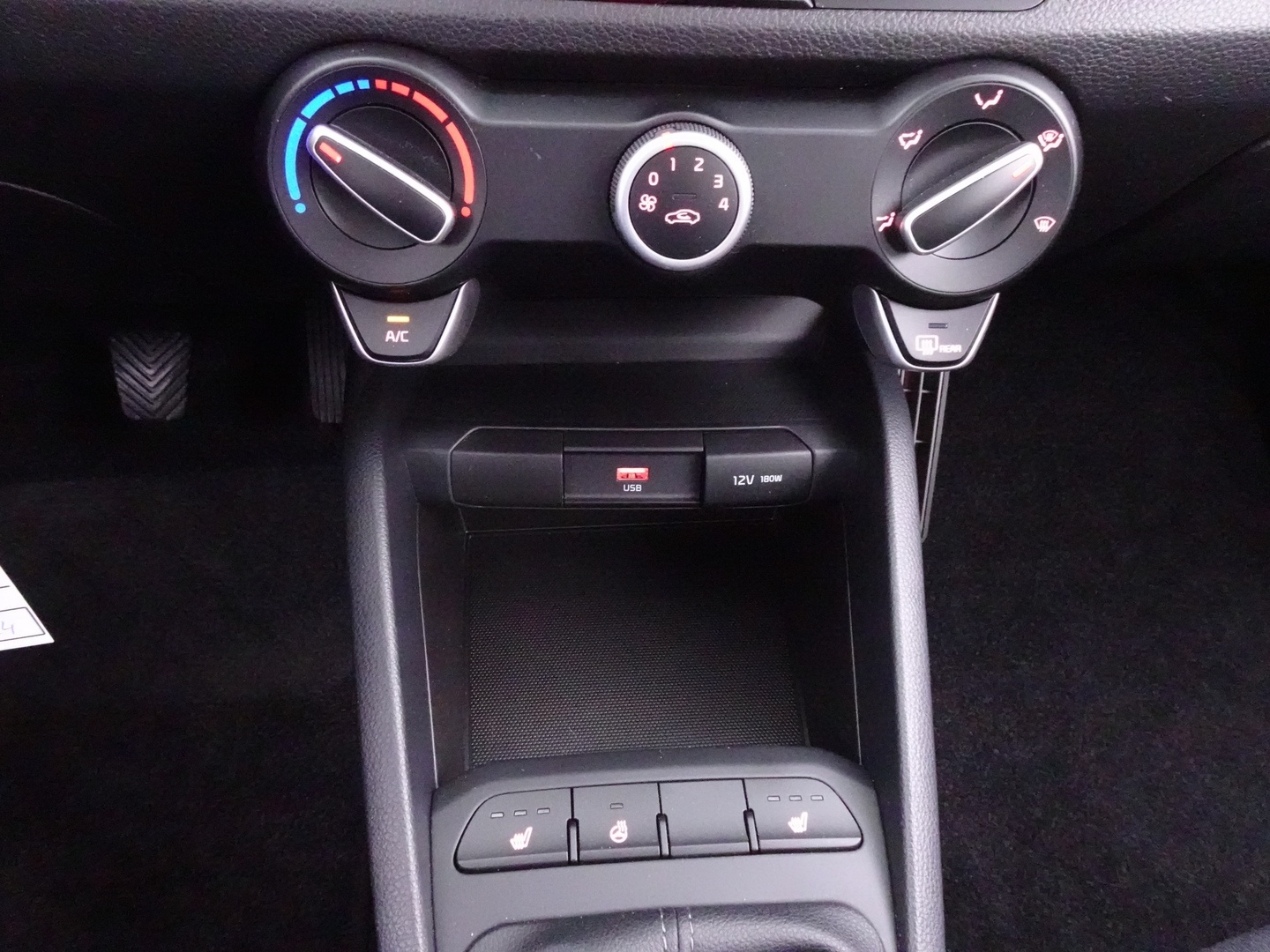 KIA Stonic 2024
