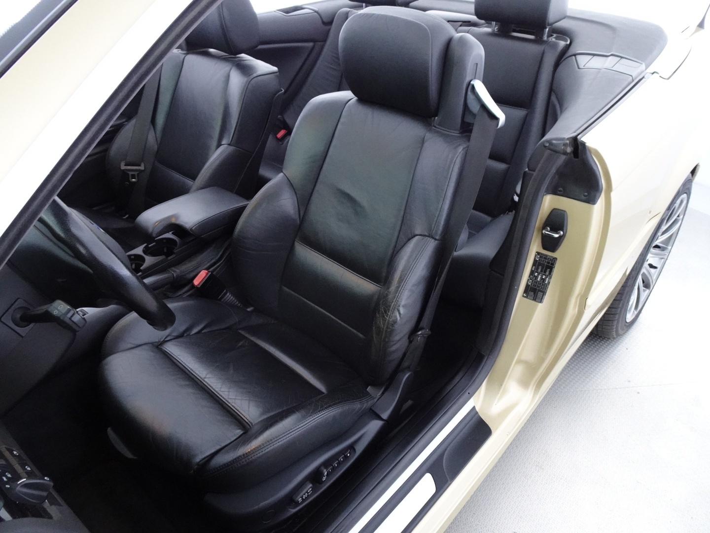 BMW 323 2000