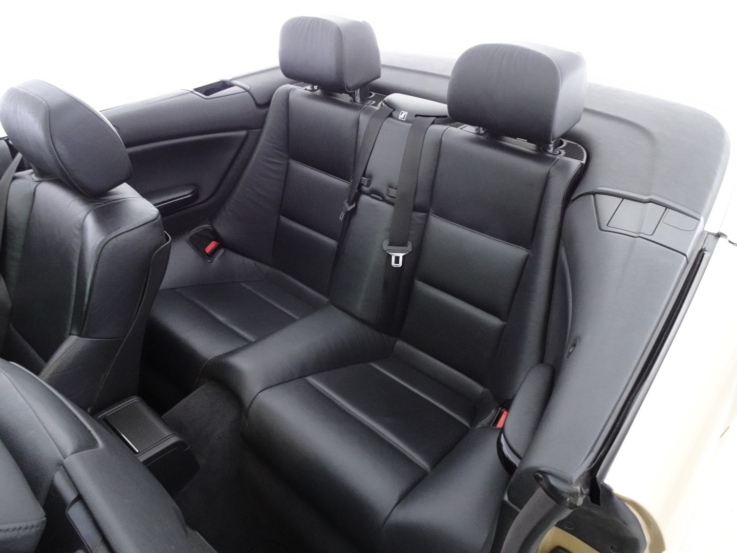 BMW 323 2000