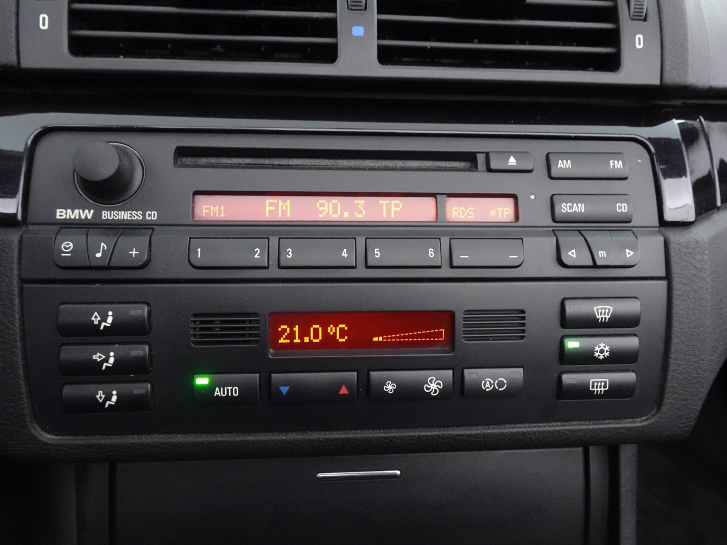 BMW 323 2000