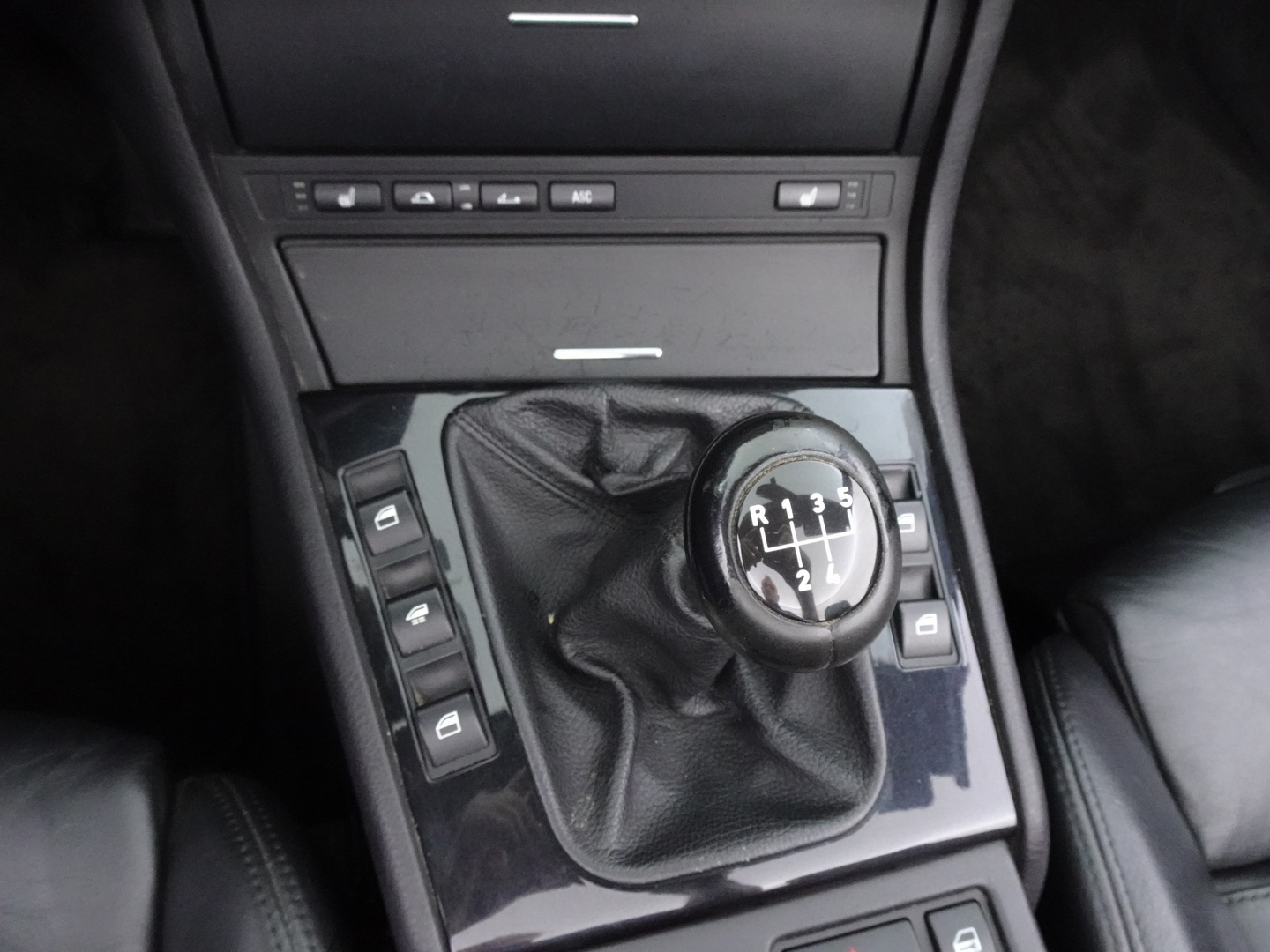 BMW 323 2000
