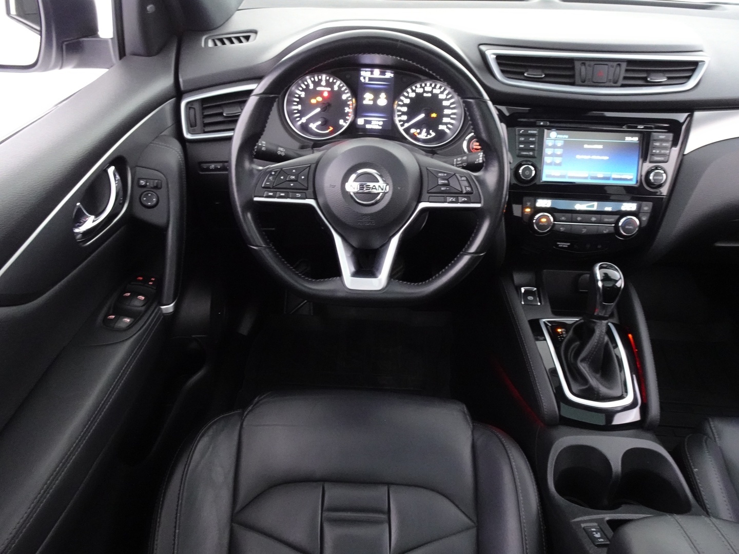 NISSAN Qashqai 2018