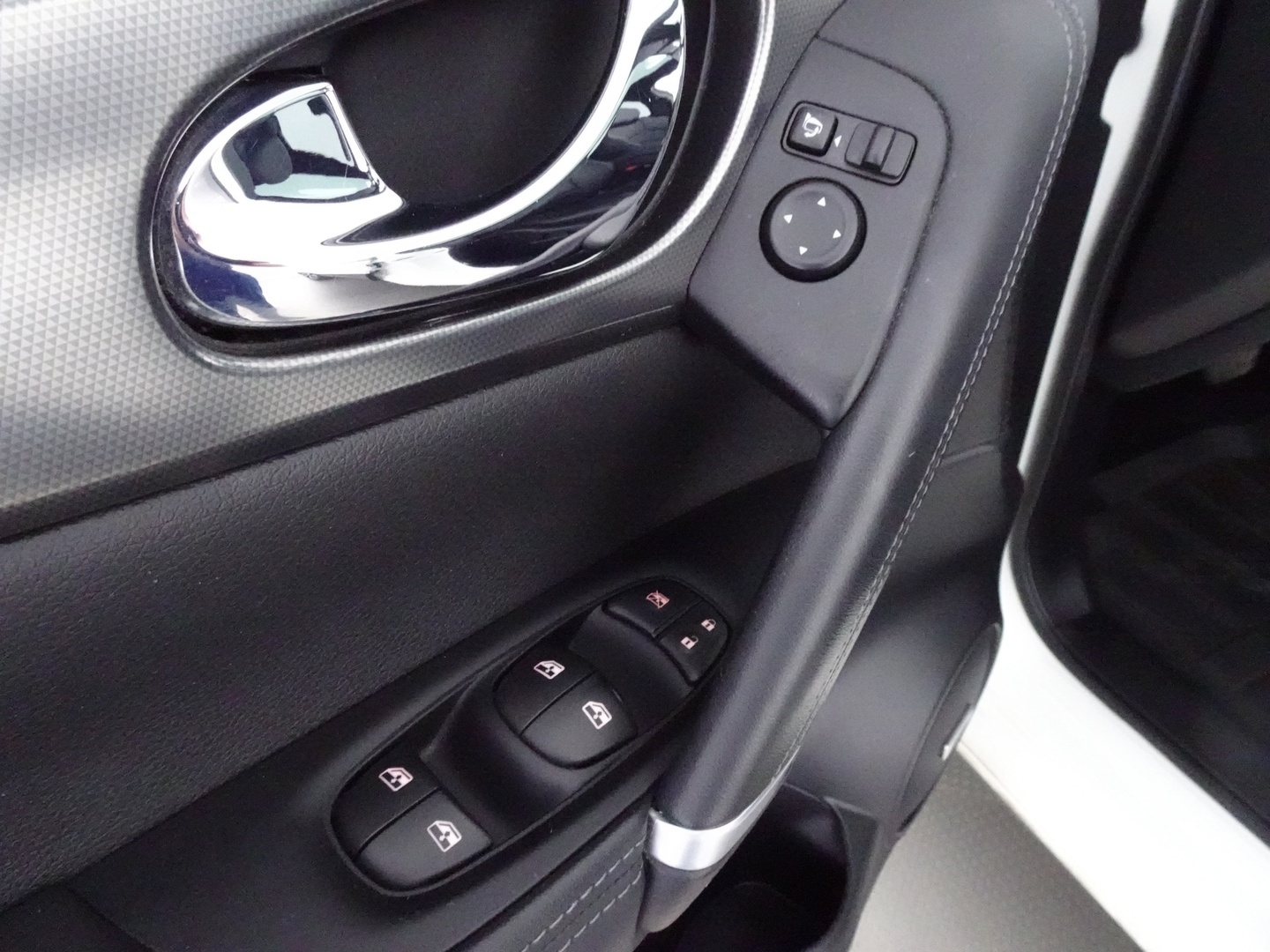 NISSAN Qashqai 2018