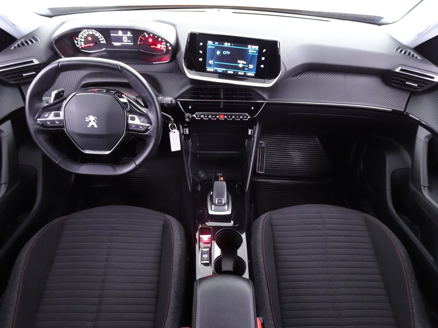 PEUGEOT 2008 2022