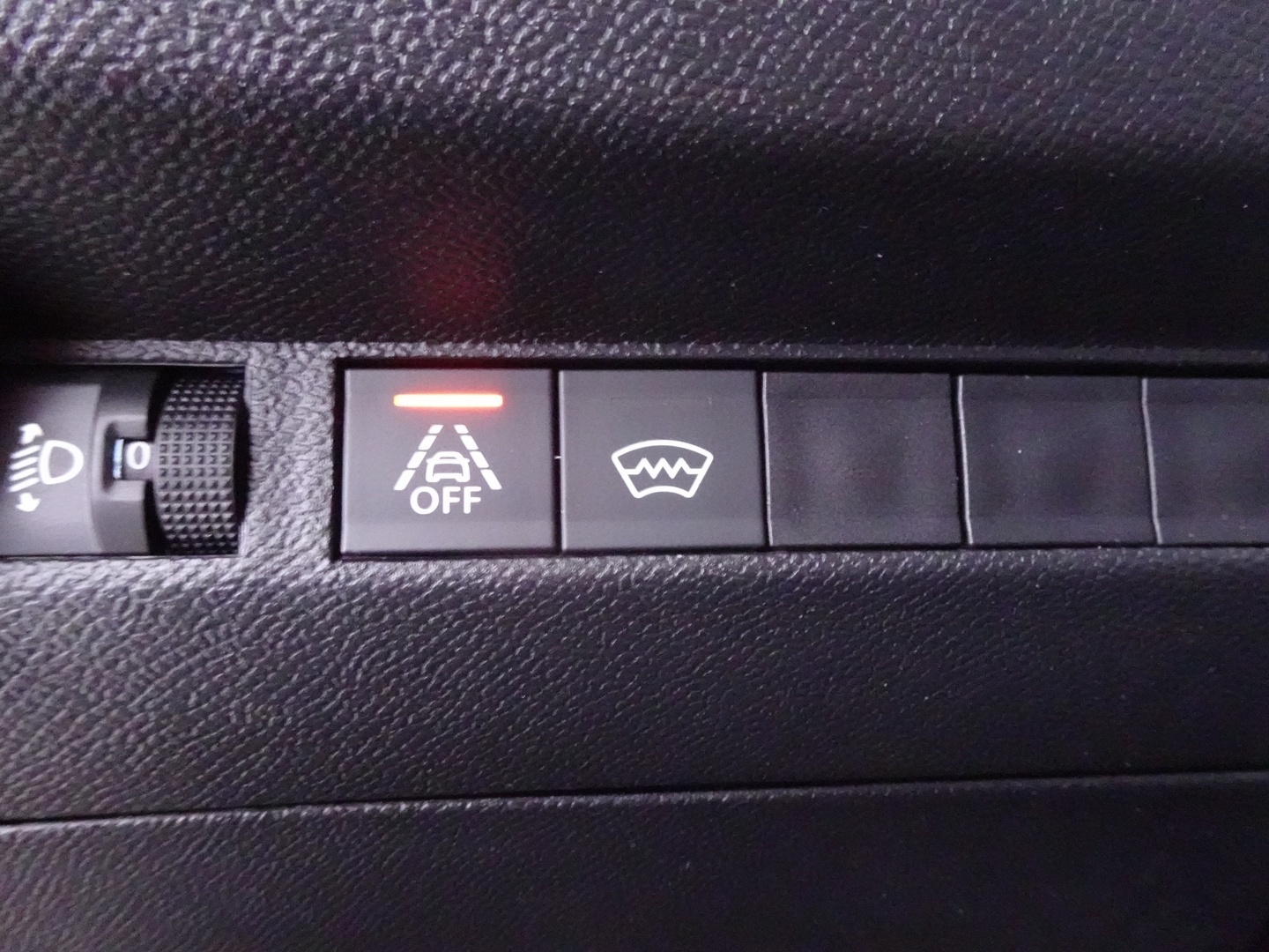 PEUGEOT 2008 2022