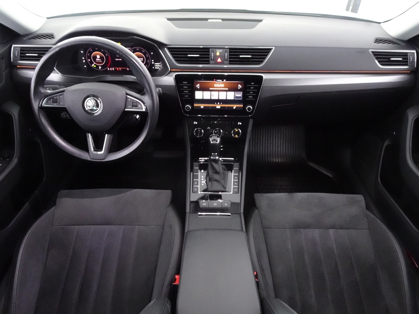 SKODA Superb 2019
