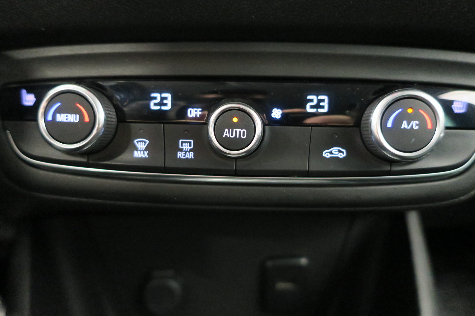 OPEL Crossland X 2018