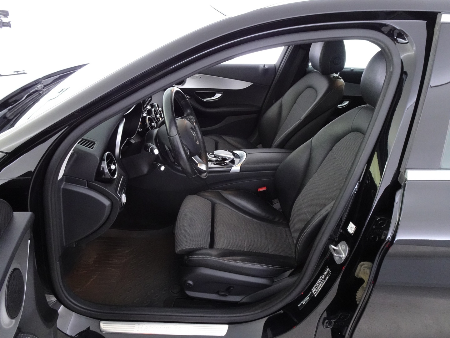 MERCEDES-BENZ C 2016