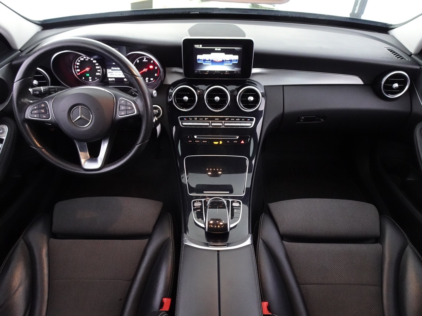 MERCEDES-BENZ C 2016