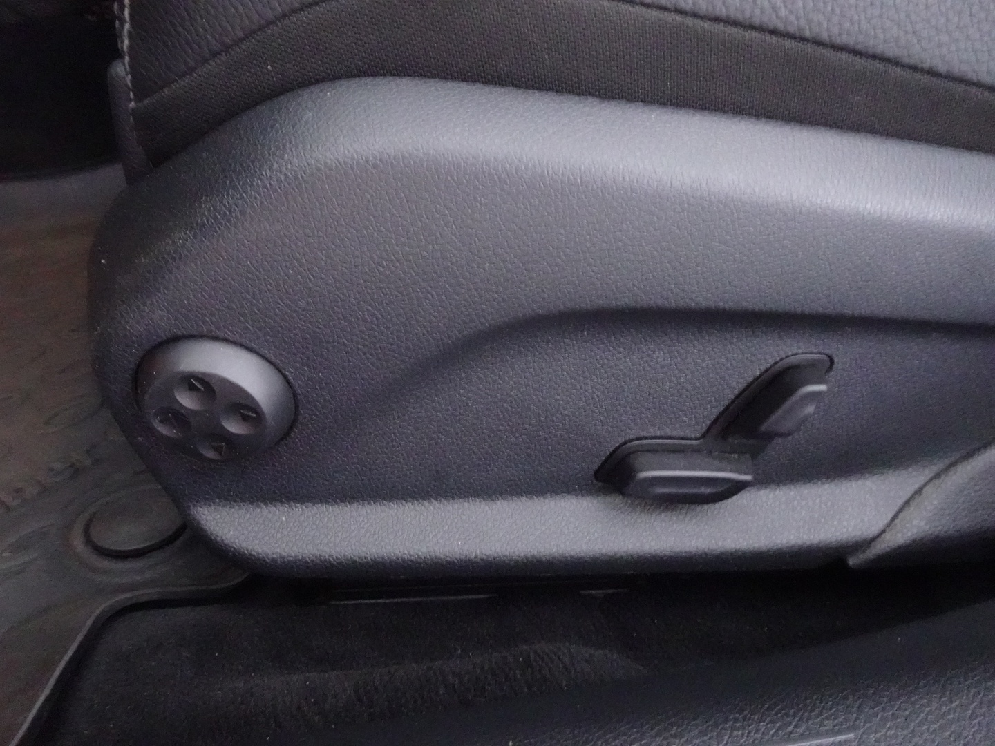 MERCEDES-BENZ C 2016