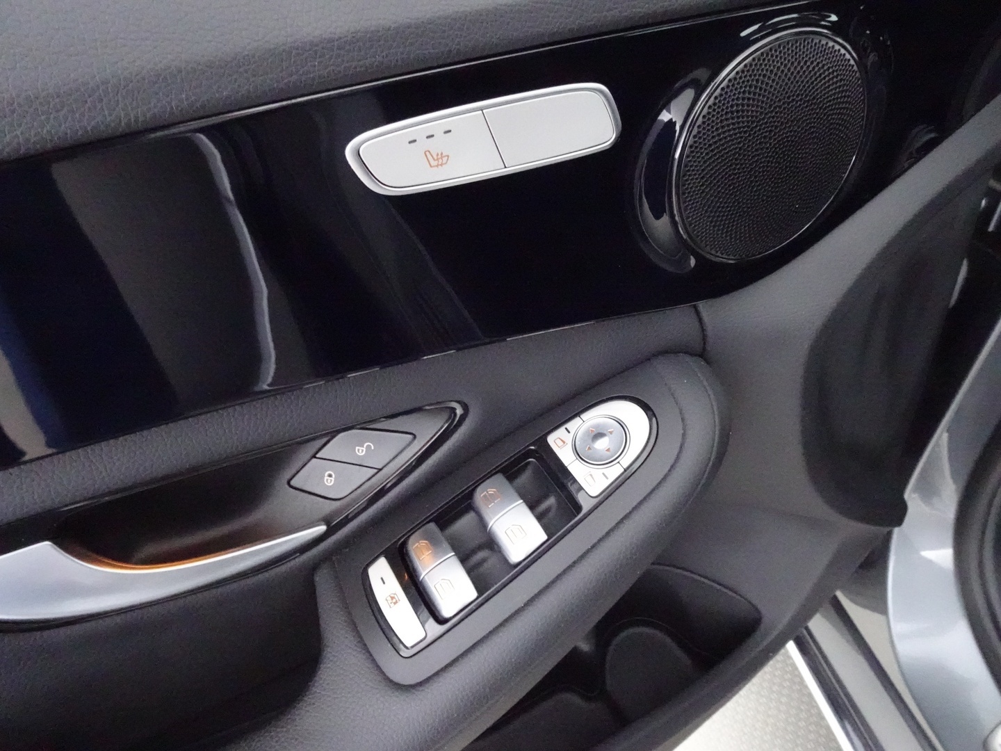 MERCEDES-BENZ C 2017