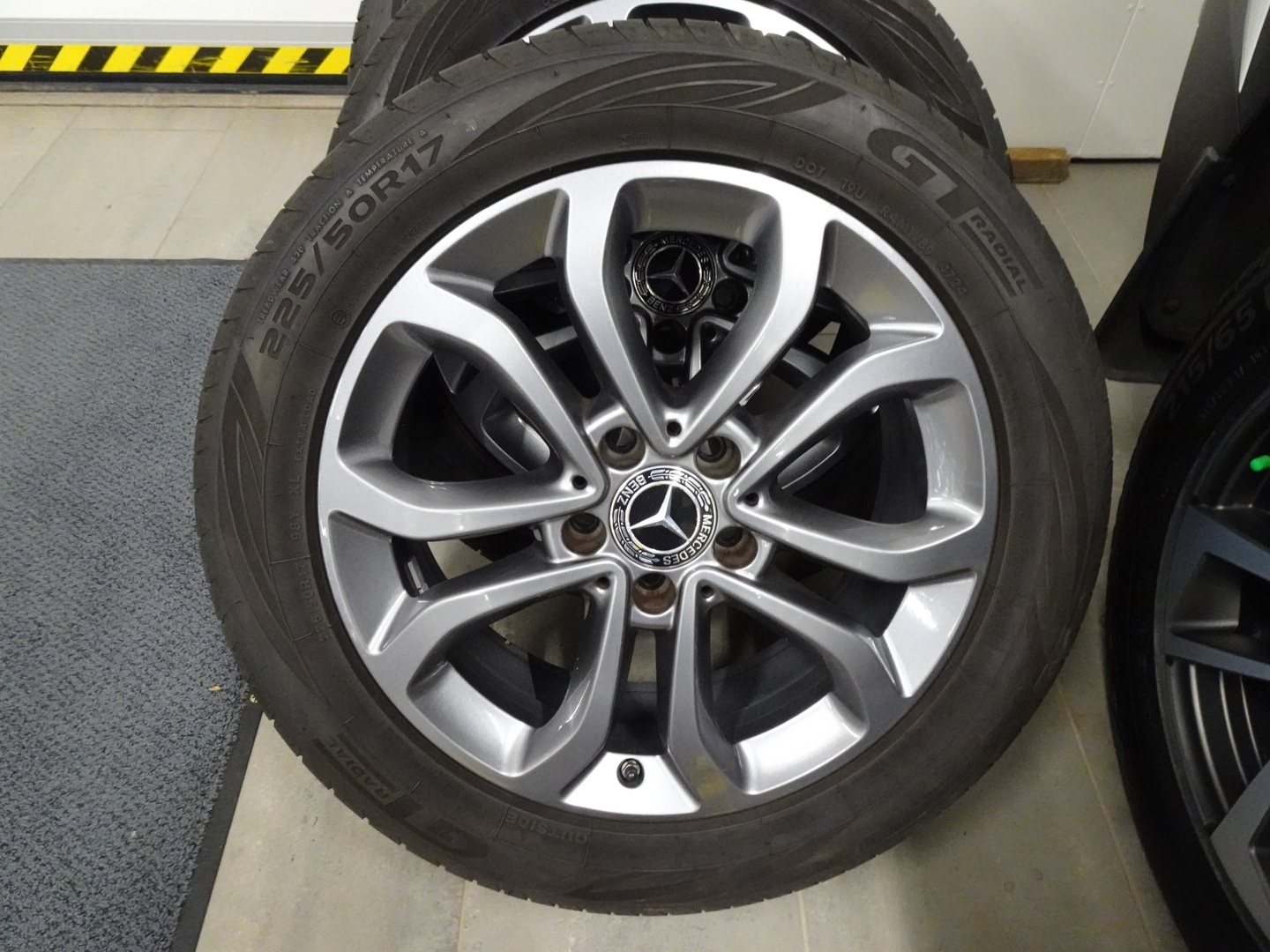 MERCEDES-BENZ C 2017