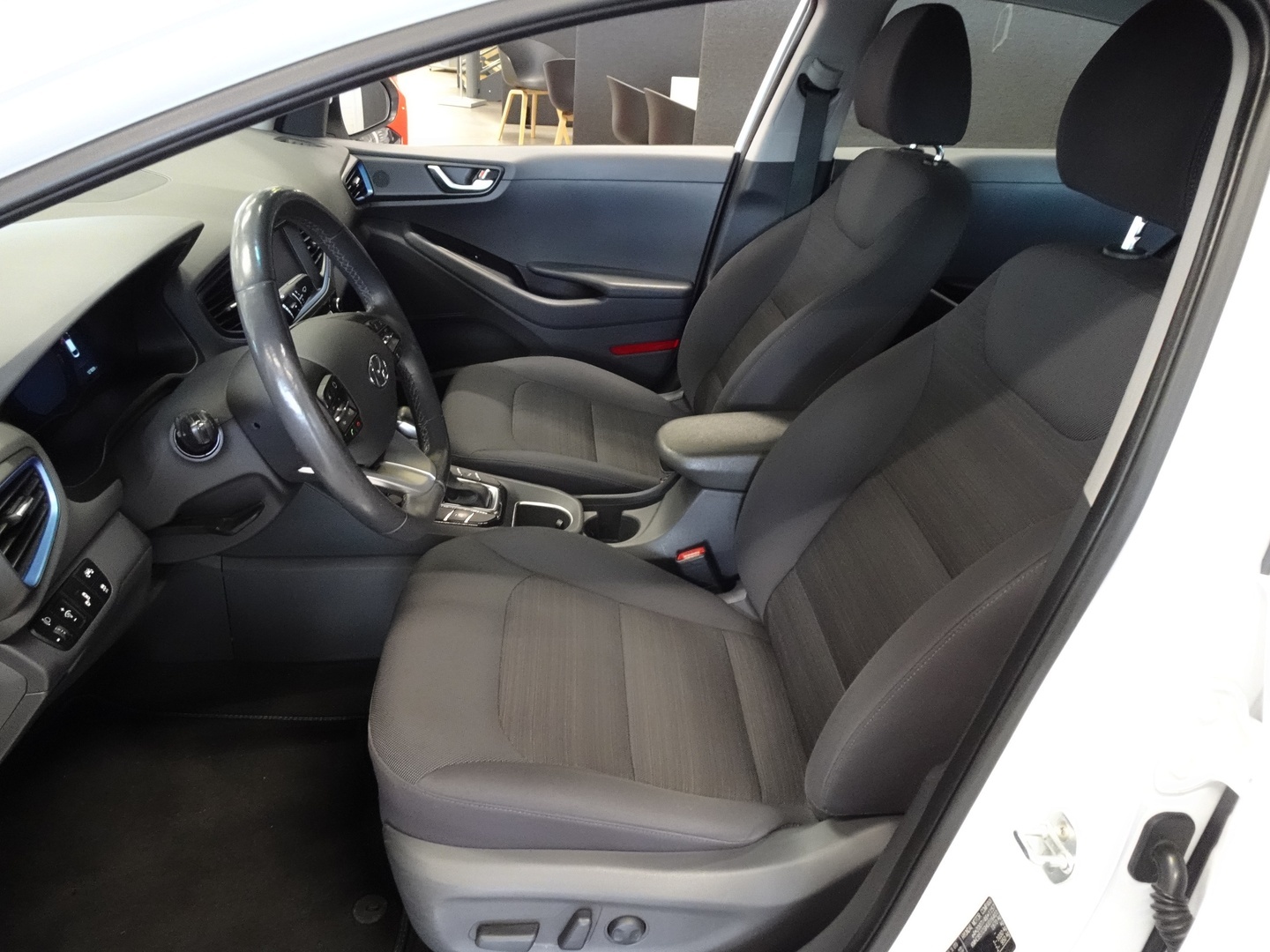HYUNDAI IONIQ hybrid 21