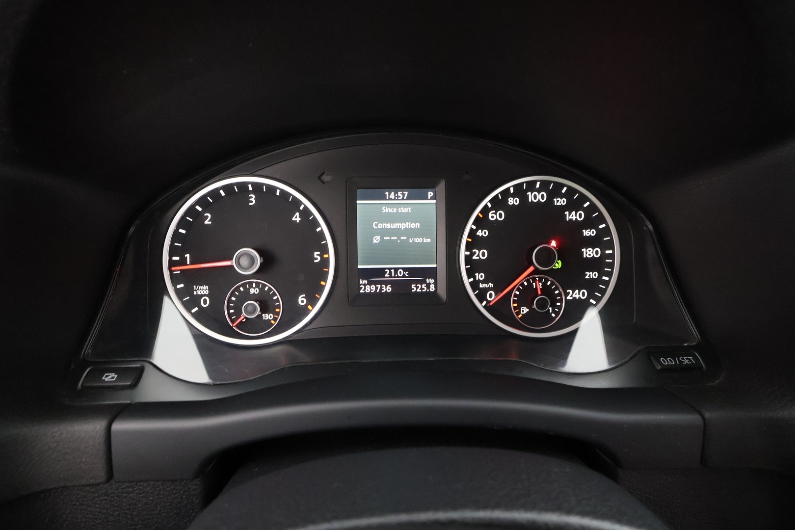 VOLKSWAGEN Tiguan 2011
