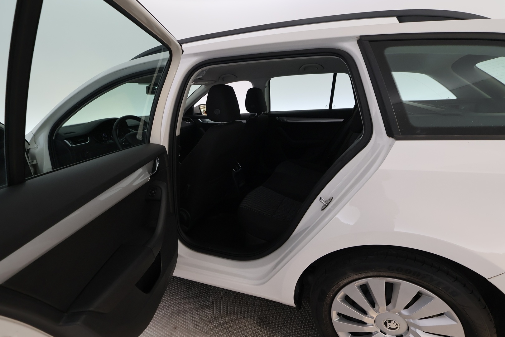SKODA Octavia 2015