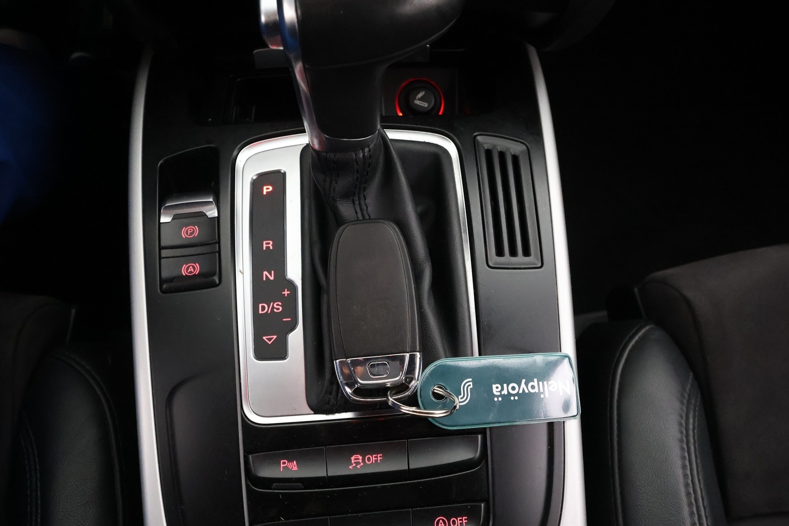 AUDI A4 2015