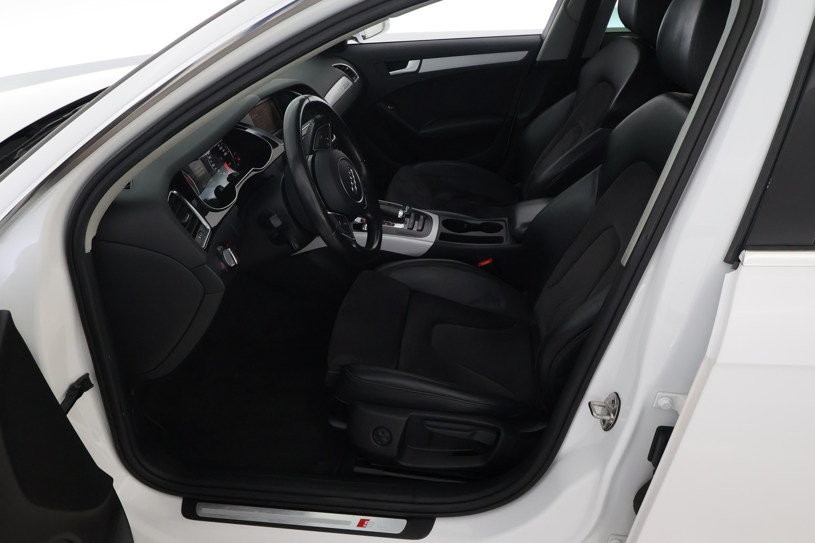 AUDI A4 2015