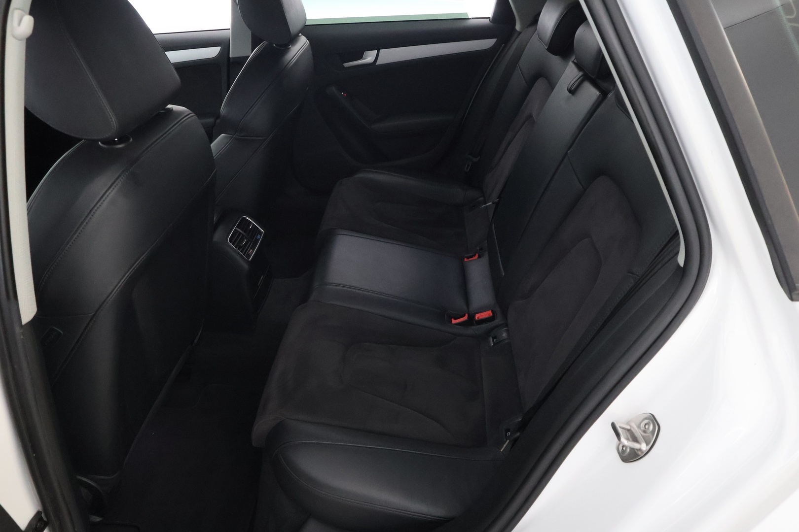 AUDI A4 2015