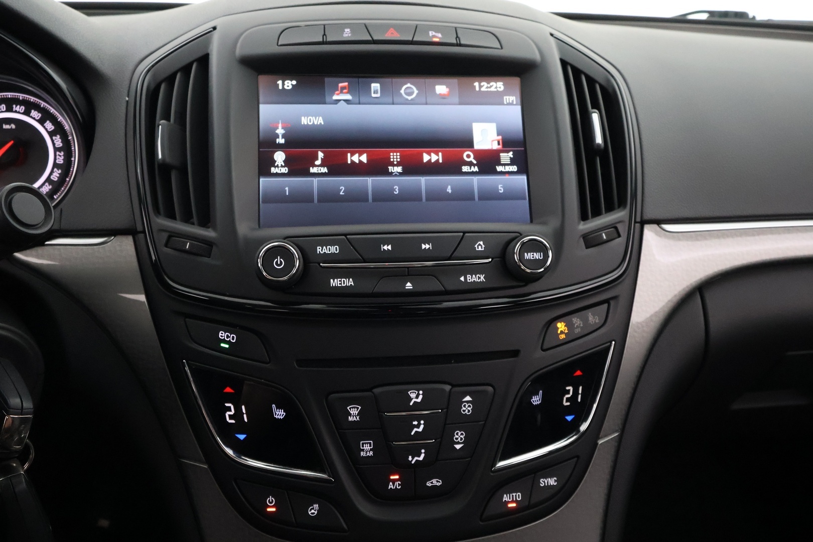 OPEL Insignia 2016