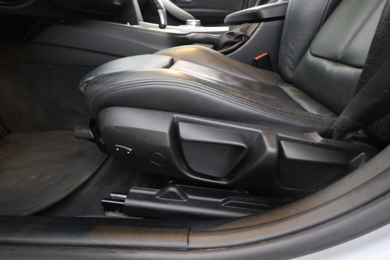 BMW 320 2019