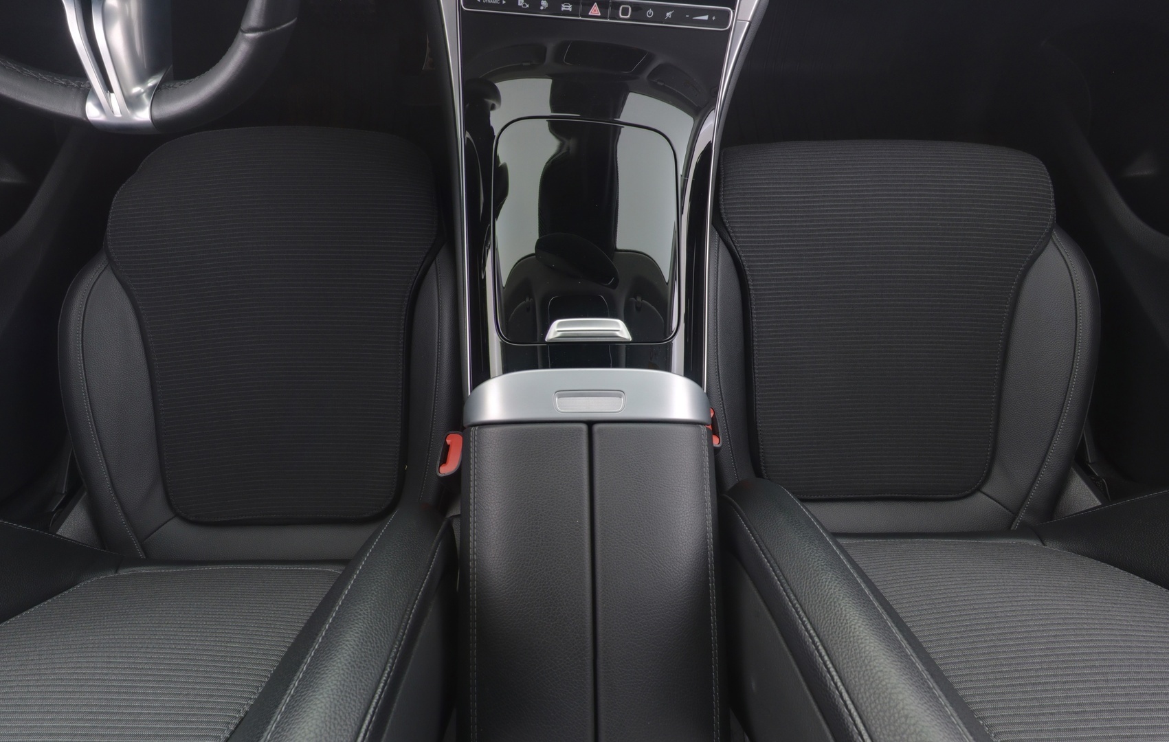 MERCEDES-BENZ GLC 2023