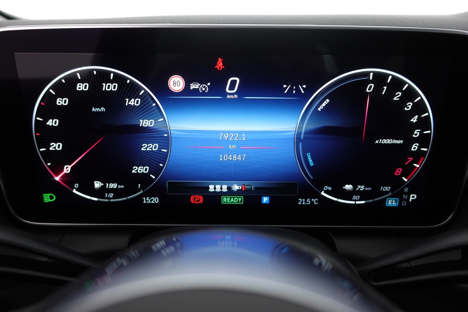 MERCEDES-BENZ GLC 2023