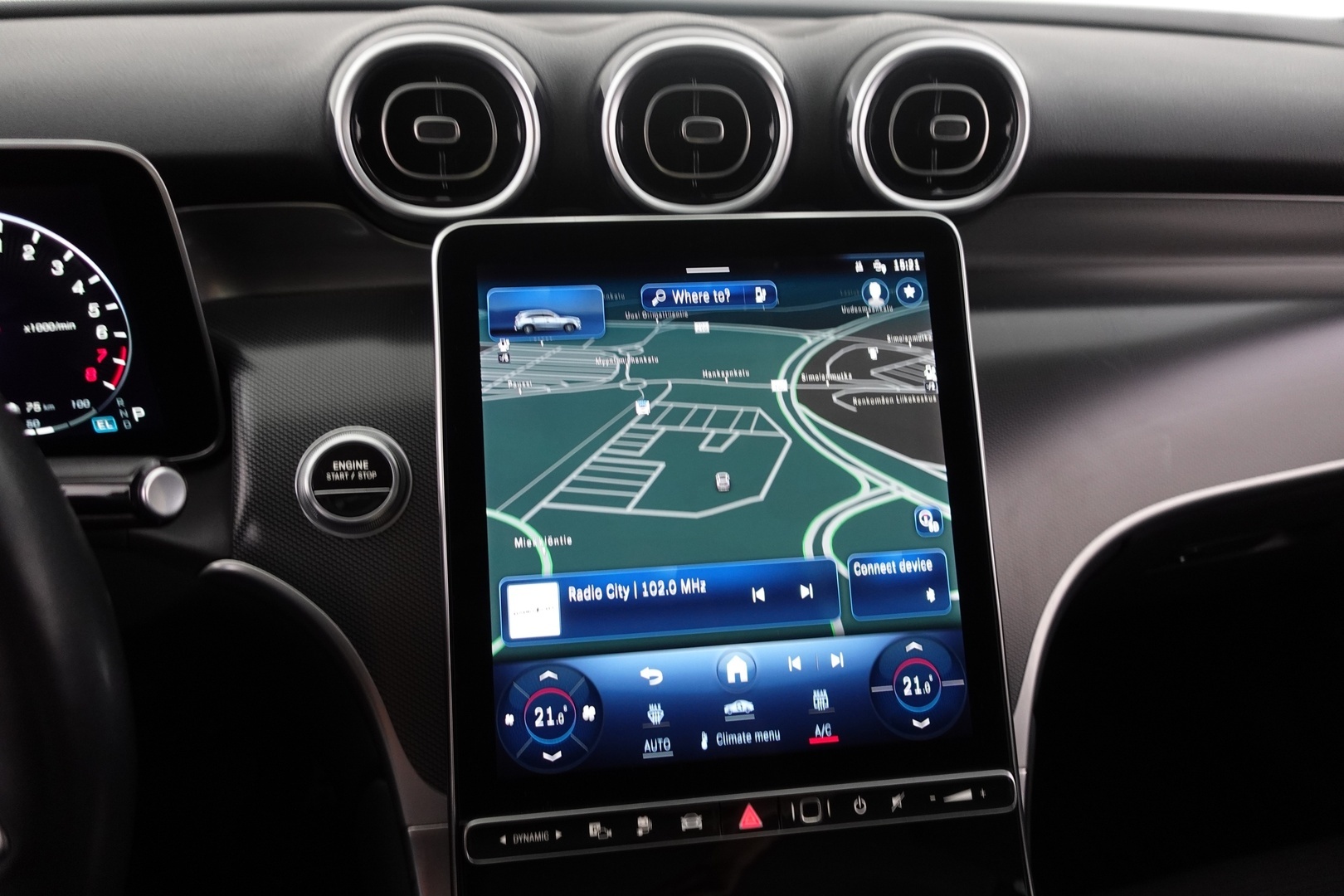 MERCEDES-BENZ GLC 2023