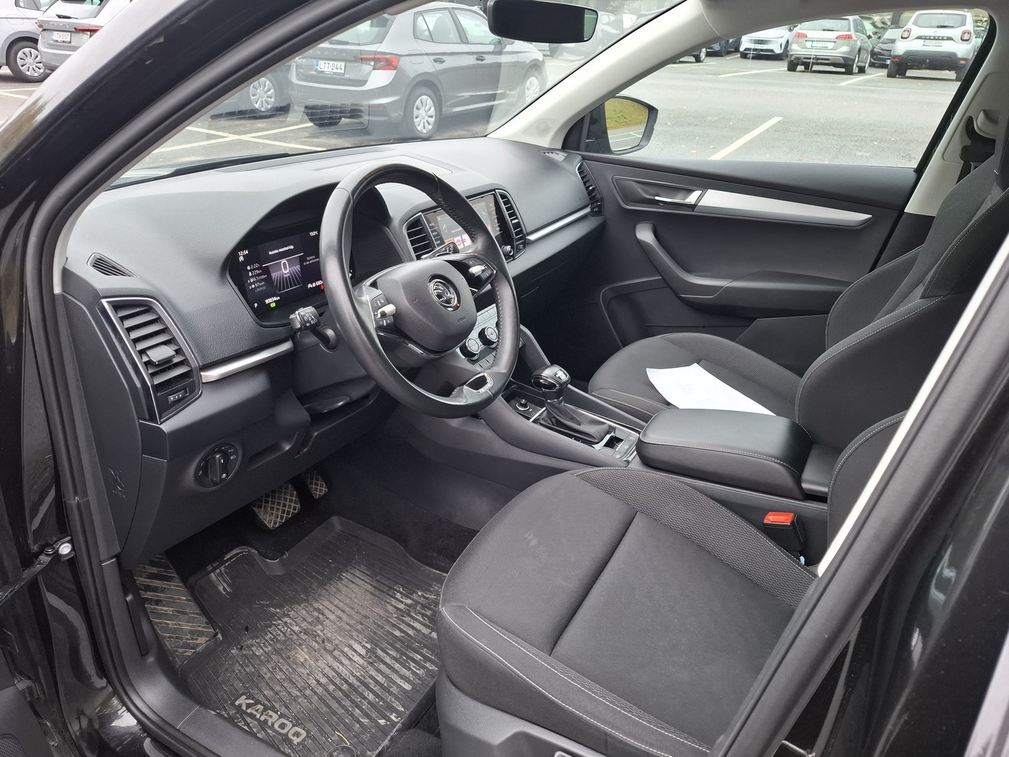 SKODA Karoq 3