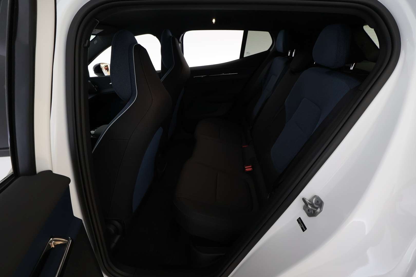 VOLVO EX30 2024