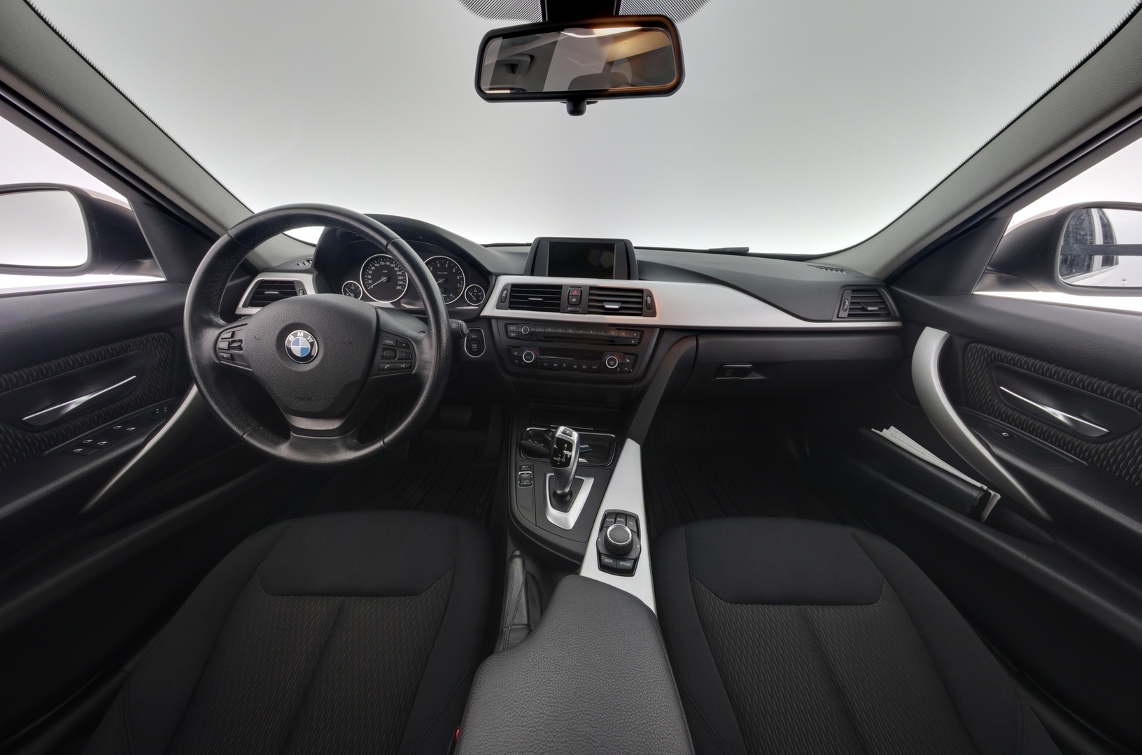 BMW 320 2013