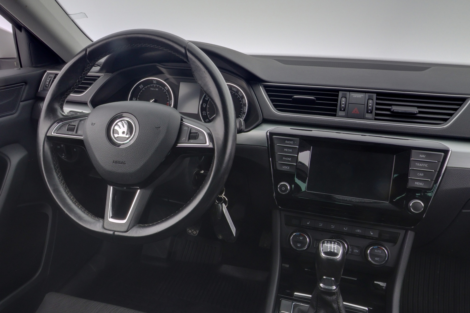 SKODA Superb 2015