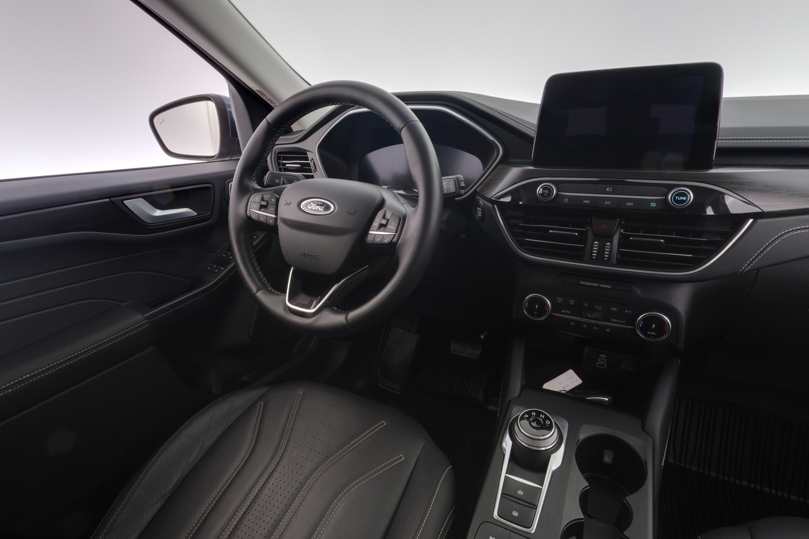FORD Kuga 2023