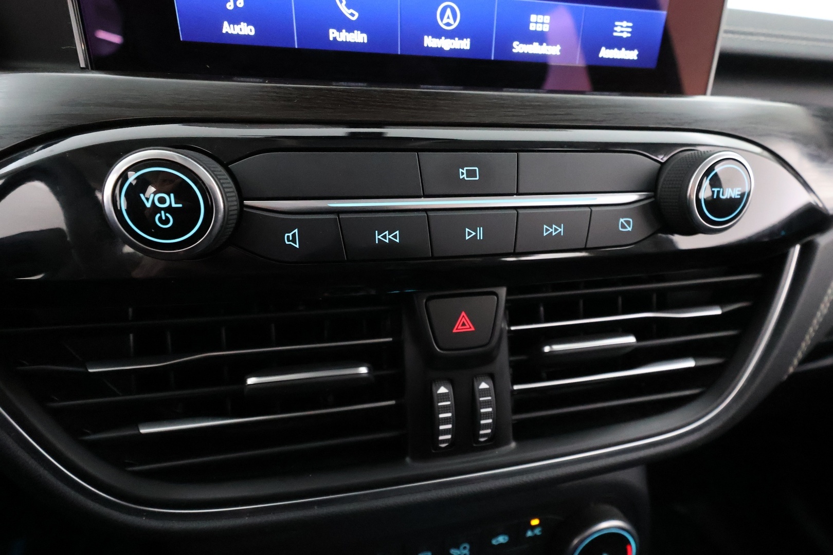FORD Kuga 2023
