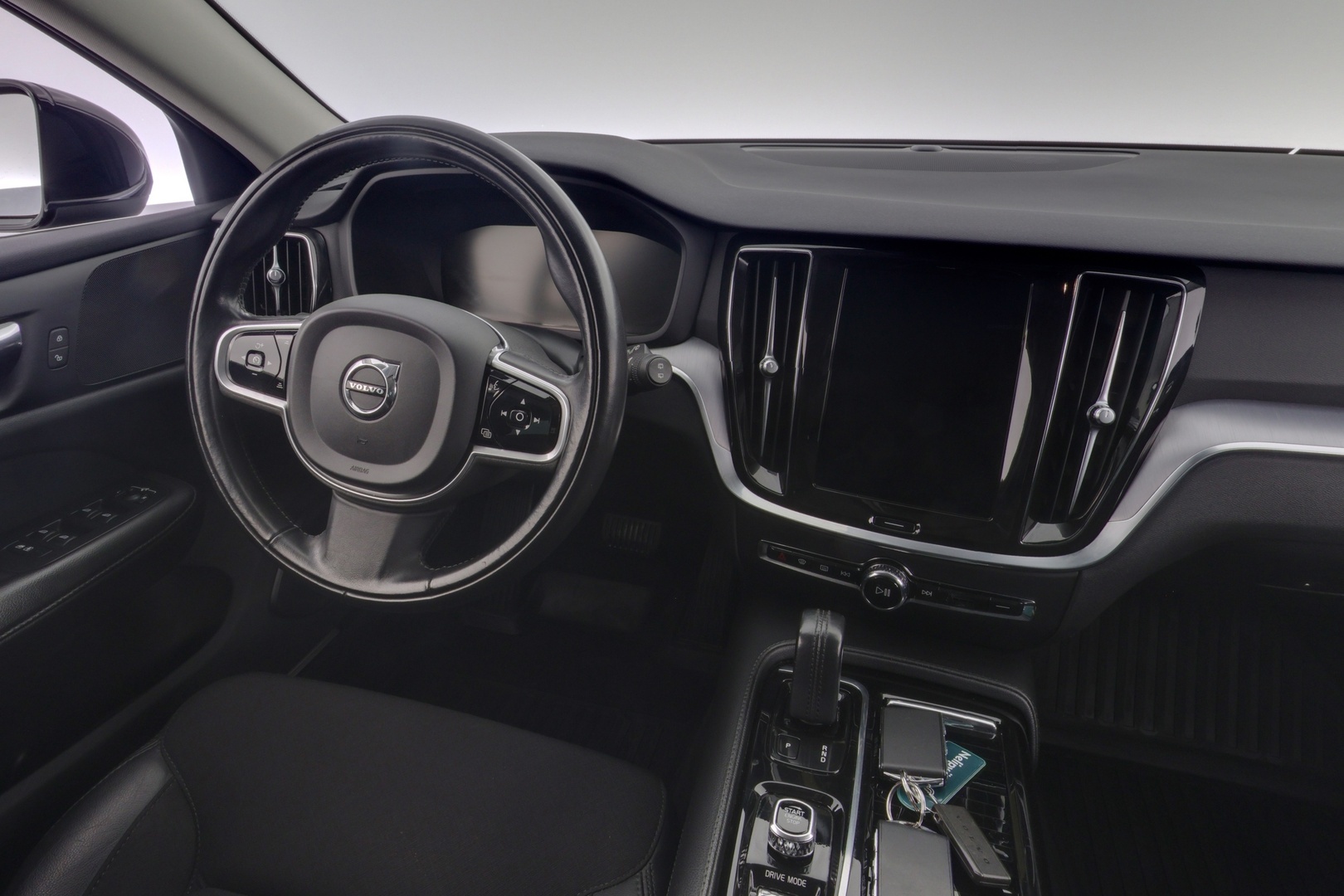 VOLVO V60 2020