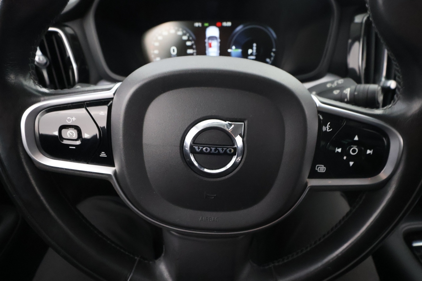VOLVO V60 2020